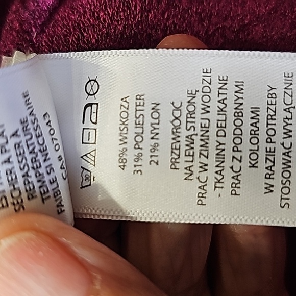 TAHARI Purple long sleeve sweater. 3 Reinstone buttons at sleeves. SMALL No - Picture 10 of 12